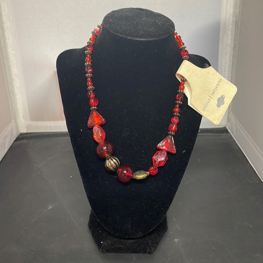 Beaded red necklace